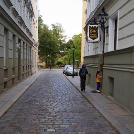 Hotel Altstadt Spandau Seeburg  Buitenkant foto