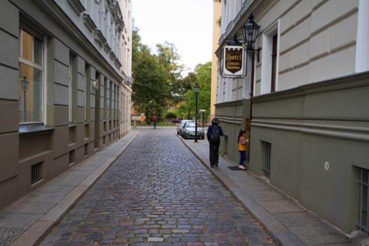 Hotel Altstadt Spandau Seeburg  Buitenkant foto